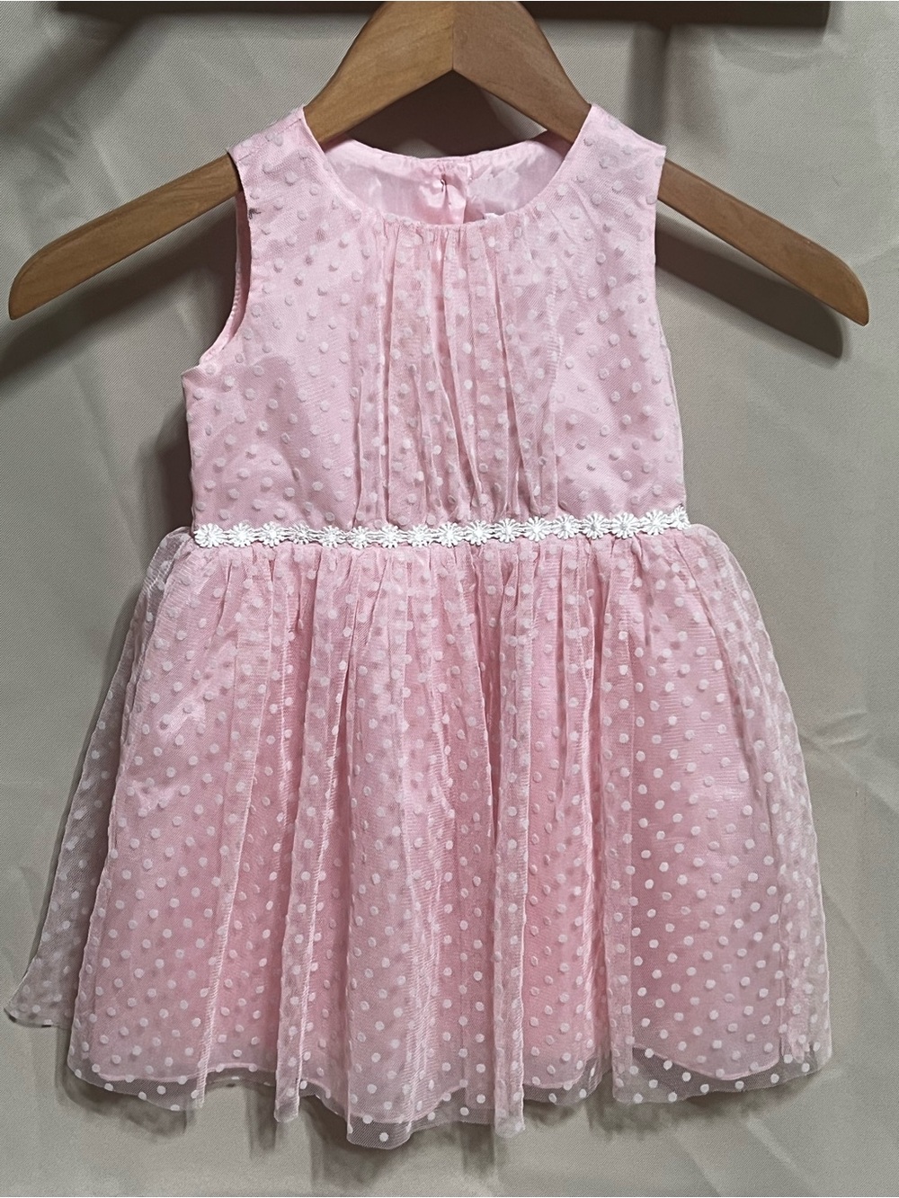 Sleeveless Pink Polka Dot Tulle Party Dress with Floral Waistband